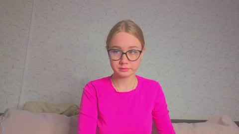 rosalina online show from 03/24/26, 05:56