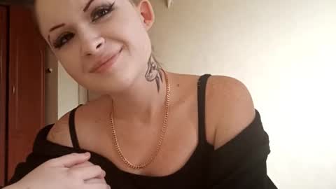 Alicia online show from 10/11/25, 08:24