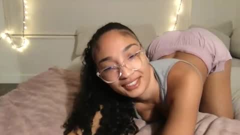 Rosalina online show from 11/19/25, 10:48