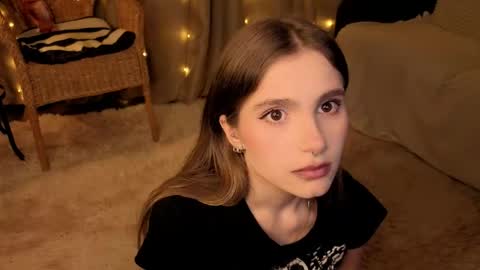 Snapshot of rosalvaulman chatting on 05/31/26, 05:20 Kylie online show from 05/31/26, 05:20