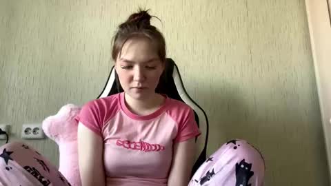 Rose online show from 02/22/26, 09:19