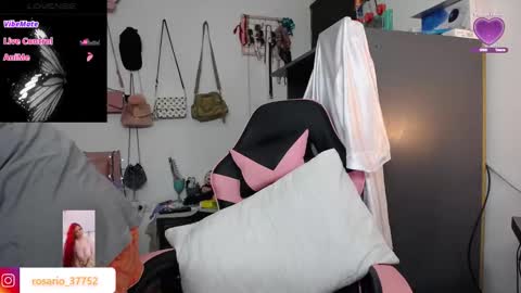 Snapshot of rosario_1996 chatting on 10/10/25, 04:55 rosario_1996 online show from 10/10/25, 04:55