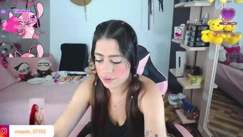 Snapshot of rosario_1996 chatting on 10/27/25, 06:50 rosario_1996 online show from 10/27/25, 06:50