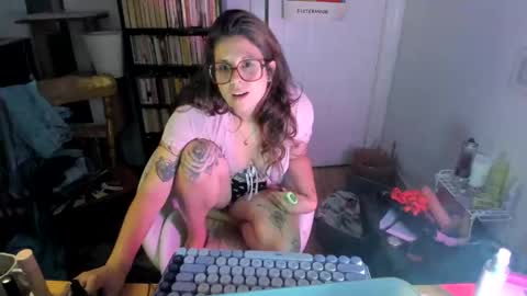 rose257044 online show from 09/19/25, 09:59