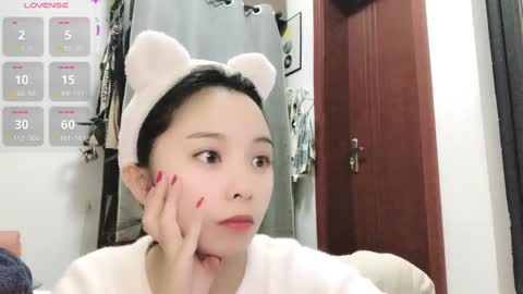 Snapshot of rose6688 chatting on 02/11/25, 08:48 rose online show from 02/11/25, 08:48