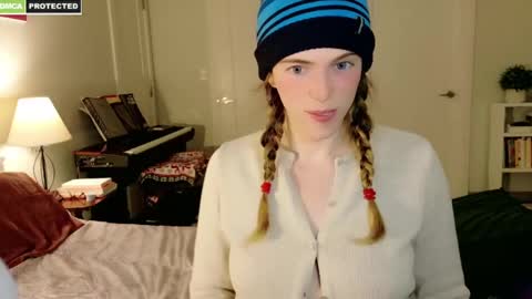 rose77782 online show from 02/20/25, 10:48