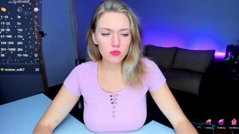 Rose but u can call me princess online show from 10/20/25, 07:47