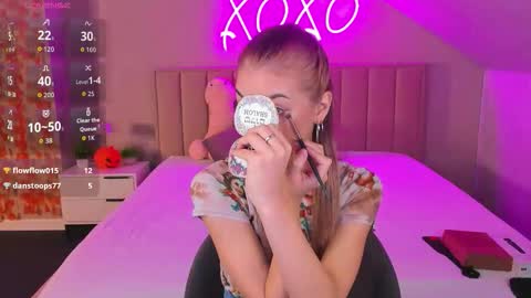 Kimberlly online show from 11/12/25, 12:44