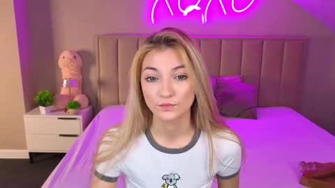 Kimberlly online show from 01/13/26, 01:22