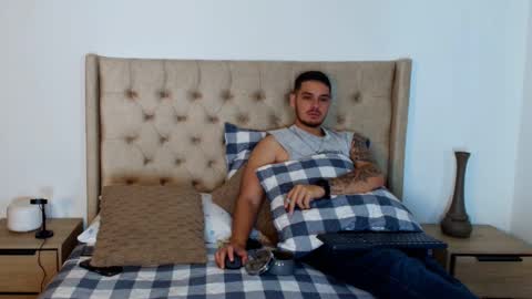 Rose And Dom online show from 11/07/25, 02:00