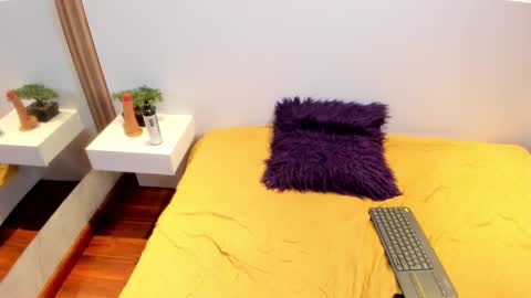 Rose 3 online show from 02/06/25, 12:48