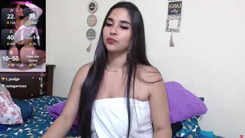 rose_towers4 online show from 10/31/25, 03:07