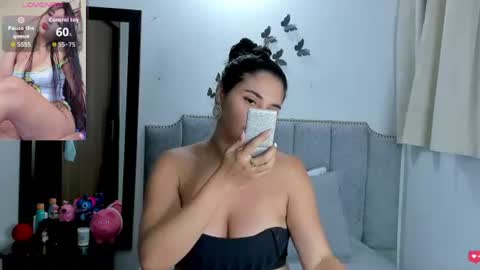 rose_towers4 online show from 07/10/26, 04:17
