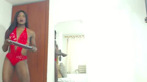 Snapshot of rose_valentiine chatting on 06/30/26, 02:40 rose_valentiine online show from 06/30/26, 02:40