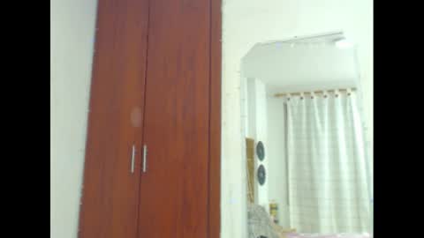 Snapshot of rose_valentiine chatting on 07/18/26, 03:54 rose_valentiine online show from 07/18/26, 03:54