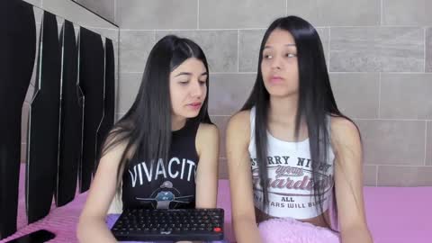 Rose y Miah online show from 01/04/25, 07:55