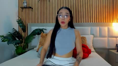 roseaurora online show from 01/07/26, 12:51