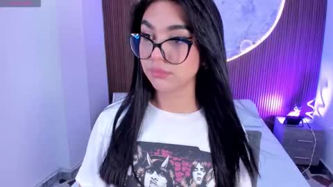 Rose online show from 12/20/25, 01:51