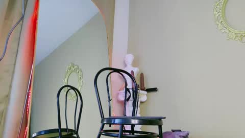 Snapshot of rosedelic chatting on 02/28/25, 06:43 rosedelic online show from 02/28/25, 06:43