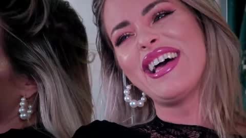 Sonia online show from 04/23/26, 07:05