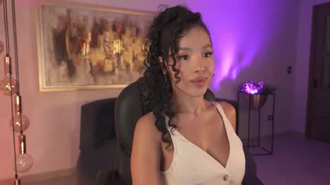 Snapshot of roseferrera chatting on 01/09/26, 08:43 Rose online show from 01/09/26, 08:43