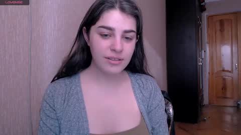 Snapshot of roselina_ chatting on 12/24/24, 06:11 Rose online show from 12/24/24, 06:11