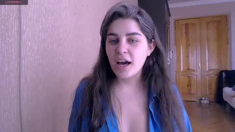 Snapshot of roselina_ chatting on 01/04/25, 10:05 Rose online show from 01/04/25, 10:05