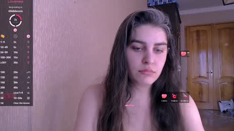 Snapshot of roselina_ chatting on 01/24/25, 10:43 Rose online show from 01/24/25, 10:43