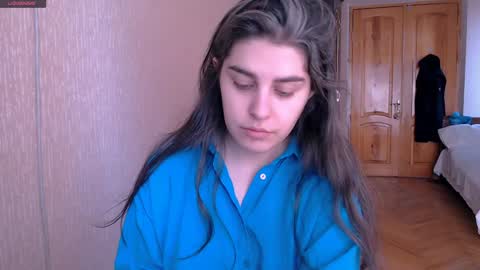 Snapshot of roselina_ chatting on 02/07/25, 08:55 Rose online show from 02/07/25, 08:55