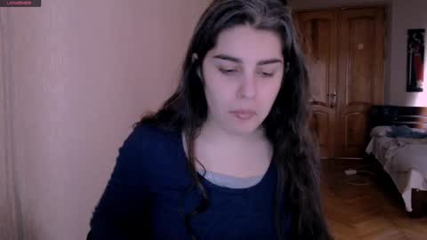 Snapshot of roselina_ chatting on 02/08/25, 07:15 Rose online show from 02/08/25, 07:15