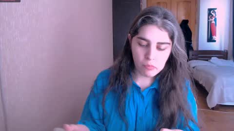 Snapshot of roselina_ chatting on 02/27/25, 09:43 Rose online show from 02/27/25, 09:43