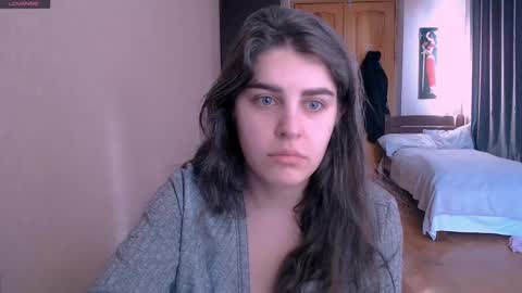 Snapshot of roselina_ chatting on 02/28/25, 06:21 Rose online show from 02/28/25, 06:21