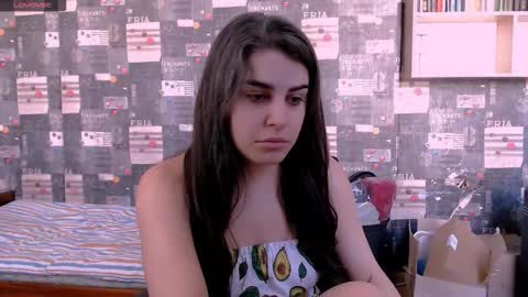 Snapshot of roselina_ chatting on 09/23/25, 07:22 Rose online show from 09/23/25, 07:22