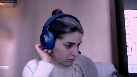 Rose online show from 11/22/25, 11:09