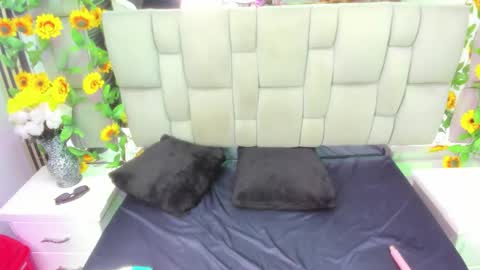 Julieta online show from 02/23/26, 08:39