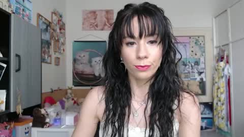 Rose online show from 04/10/26, 01:27