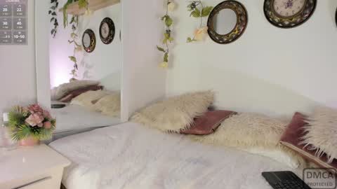 Snapshot of rosemary_rain chatting on 01/27/25, 11:00 Stephani online show from 01/27/25, 11:00