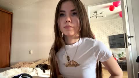 Snapshot of rosenamohmed chatting on 03/18/26, 10:29 Rosa online show from 03/18/26, 10:29