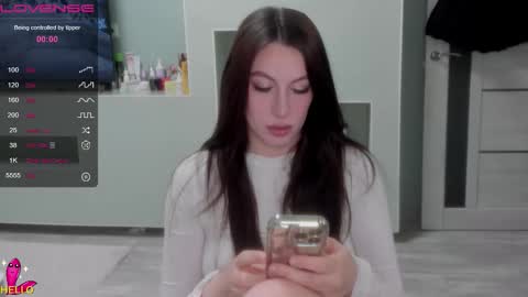 Snapshot of rosepage chatting on 02/13/26, 08:49 Julia online show from 02/13/26, 08:49