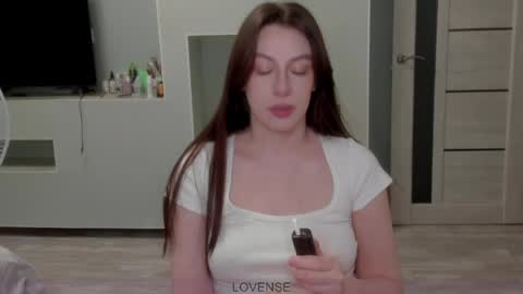 Julia online show from 05/06/26, 07:08