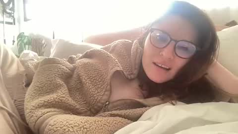 Snapshot of rosequinn300 chatting on 01/01/25, 11:07 Rose Quinn online show from 01/01/25, 11:07