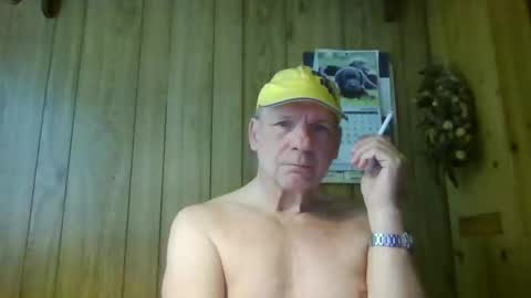 roses2u1958 online show from 04/25/26, 07:33