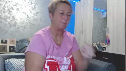 Lovepinklilly online show from 12/21/24, 06:12