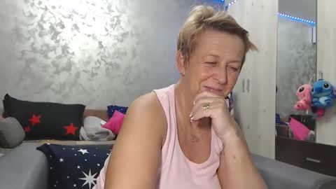 Lovepinklilly online show from 04/03/26, 05:11