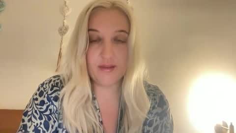 rosewarrenx online show from 03/16/26, 05:39