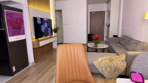 Roshelle online show from 04/16/26, 12:28