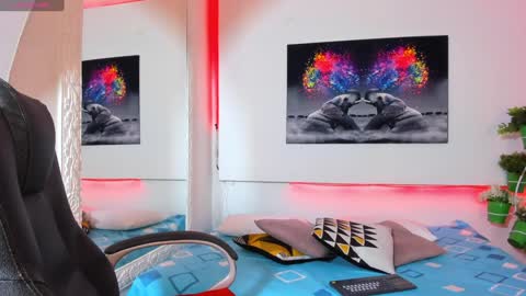 Snapshot of rosi_cooper chatting on 02/08/25, 11:12 rosi_cooper online show from 02/08/25, 11:12