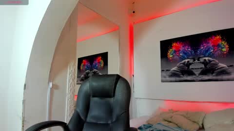 Snapshot of rosi_cooper chatting on 02/15/25, 10:33 rosi_cooper online show from 02/15/25, 10:33