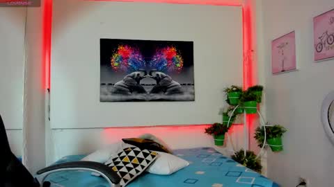 Snapshot of rosi_cooper chatting on 02/16/25, 11:49 rosi_cooper online show from 02/16/25, 11:49