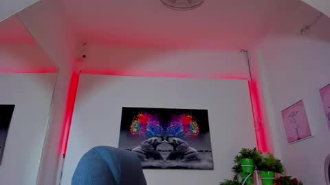 Snapshot of rosi_cooper chatting on 11/11/25, 10:37 rosi_cooper online show from 11/11/25, 10:37